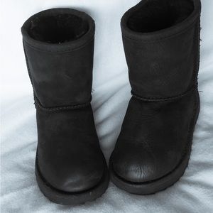 UGG Toddler Classic II Boots sz9
